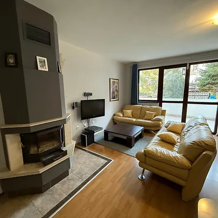 Two Bedroom In Winslow Elegance With Fireplace And South Facing Balcony Διαμέρισμα Μπάνσκο
